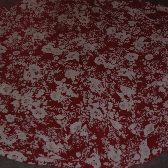 Red and White Floral Button Down Full Hi Low Maxi Dress with Tassel Tie size S - Picture 5 of 5